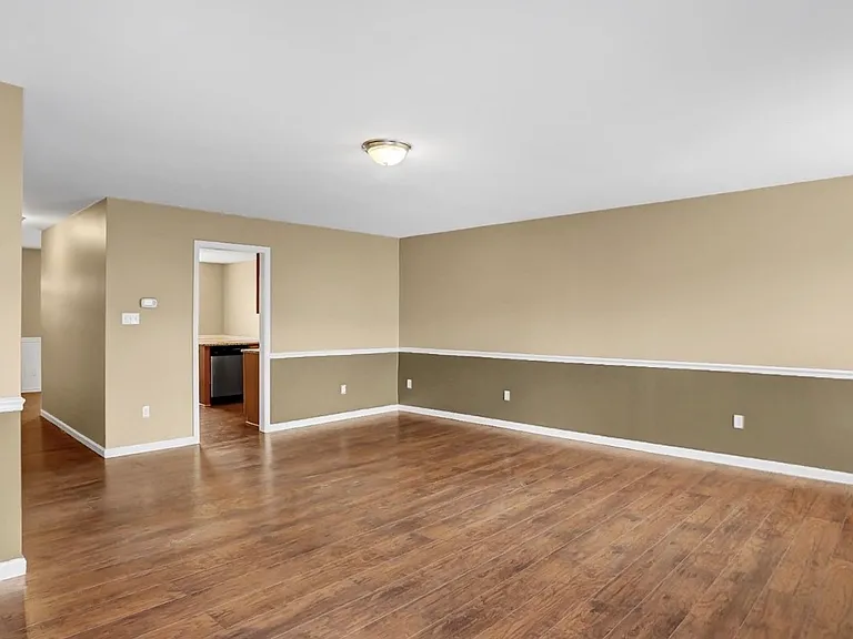 678 Walnut Tree Dr — Photo 10