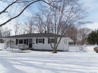 40 S Columbia St, Pt Jefferson Station, NY 11776