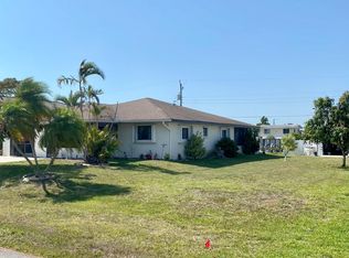 27 3rd St, Bonita Springs, FL 34134