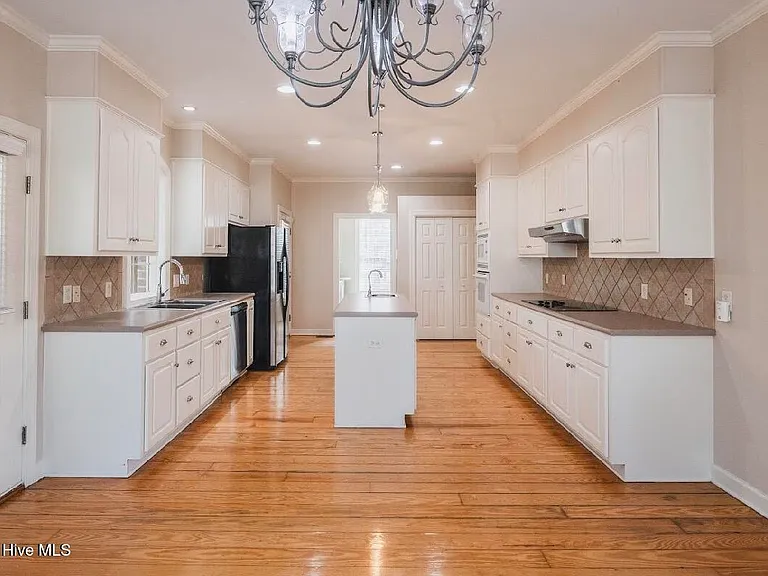 801 Sawmill Landing Rd — Photo 14