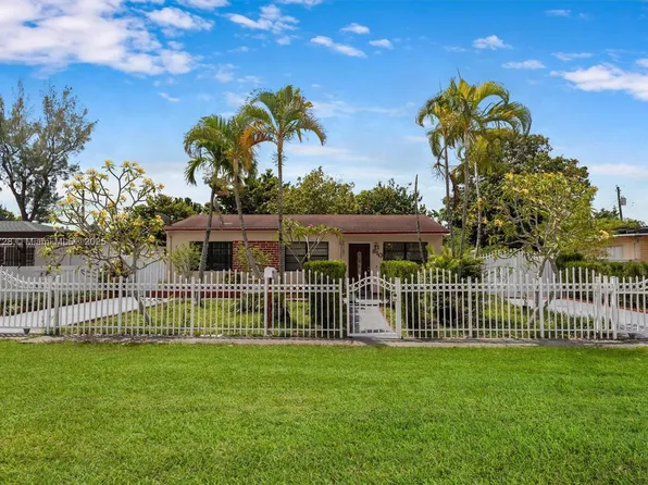 810 West Dr, Opa Locka, FL 33054