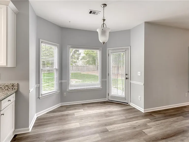 355 Lamme Chase — Photo 17