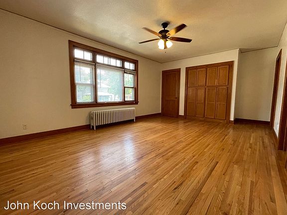 5th image of 805 W 18th St #2