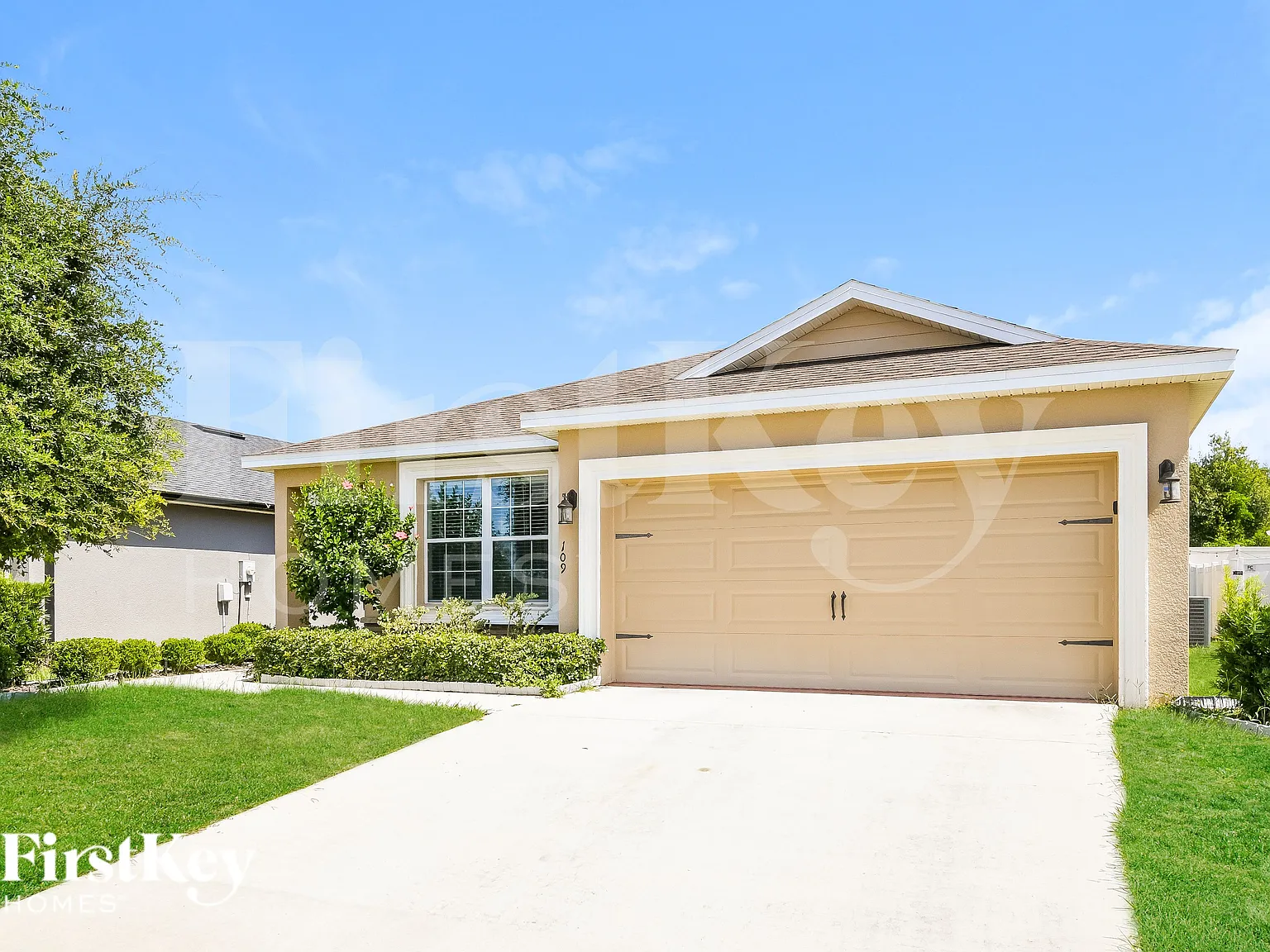 3 bed, 2.0 bath, 1711 sqft, $1,875 — Photo 2