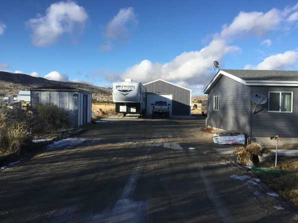 499 Castlecrest Dr, Spring Creek, NV 89815