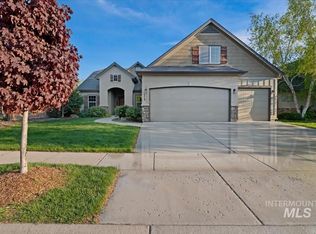 715 E Joshua Tree Dr, Meridian, ID 83642