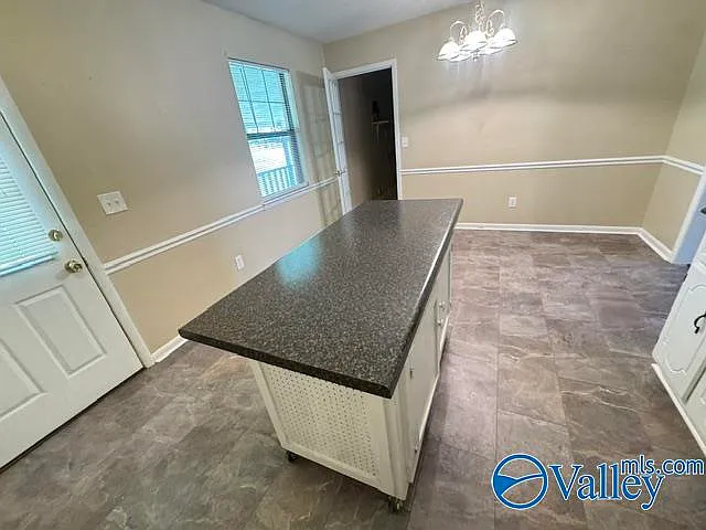 127 Colby Dr — Photo 13