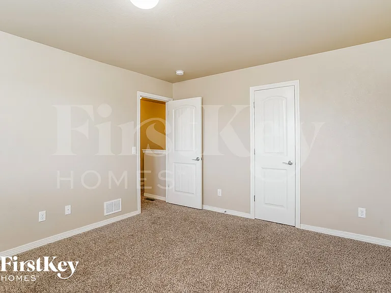 7724 Landover Ln — Photo 11