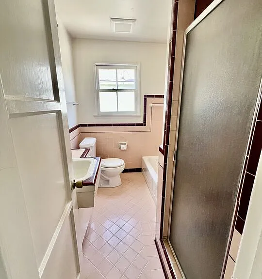 8345 Loyola Blvd — Photo 9