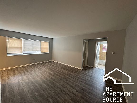 5th image of 3057 N Narragansett Ave APT 2