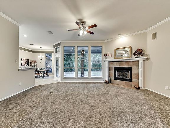 4th image of 219 Pecan Creek St
