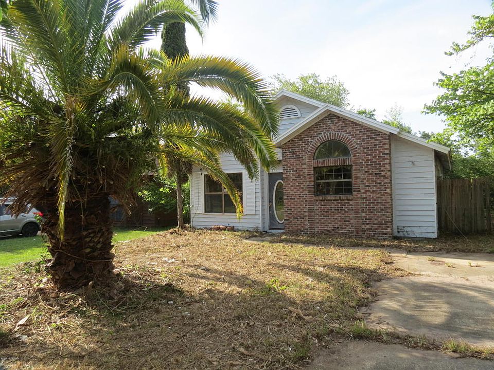 1st image of 1323C Independence Dr