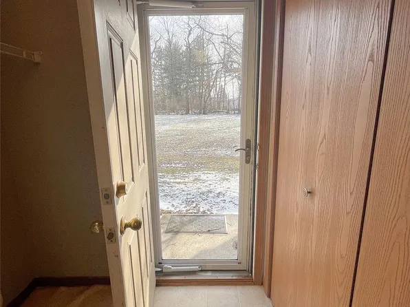 Danville Avenue Apartments, 1405 Danville Ave #N, Crawfordsville, IN 47933