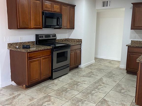 3rd image of 3438 N 47TH Drive
