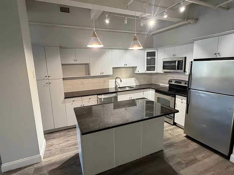 24 Mount Vernon Apartments — Photo 42