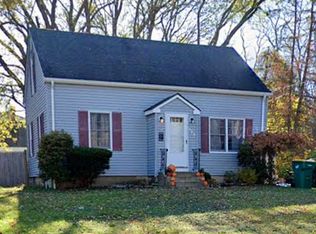 328 Snake Hill Rd, Glocester, RI 02857