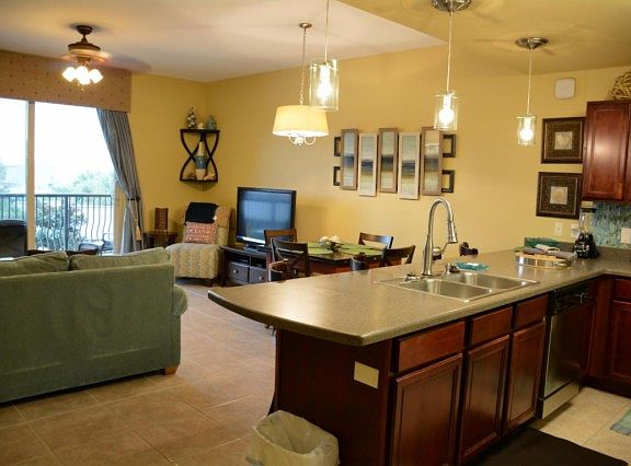 4th image of 548 Sandy Cay Dr #313