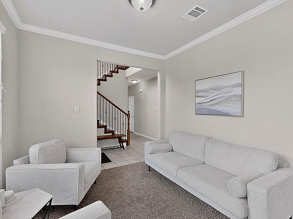 4th image of 4814 Lakeway Dr