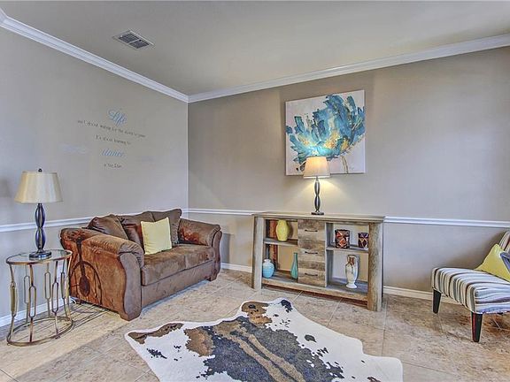3rd image of 1743 Chadwick Dr
