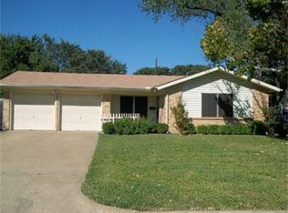 511 Mashburn Ln, Arlington, TX 76010