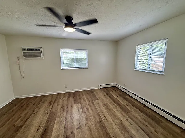 10916 Reading Rd #11 — Photo 9