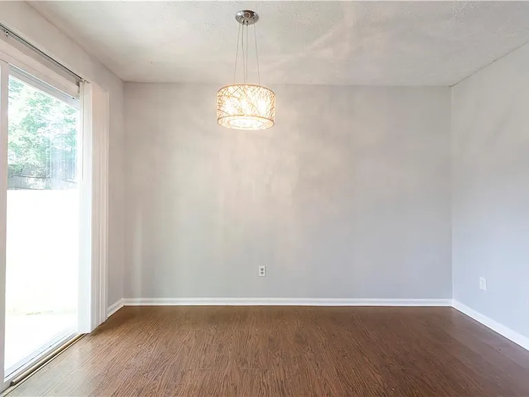 1441 Springleaf Cir SE — Photo 6