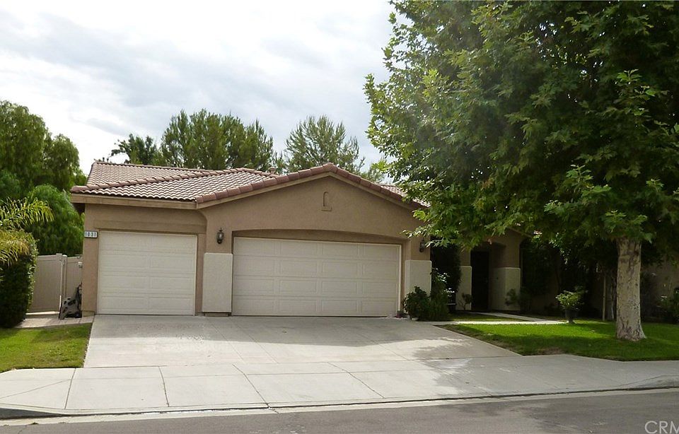 1st image of 1031 Overton Dr
