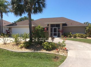 266 Fairway Rd, Rotonda West, FL 33947