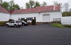2nd image of 165 Bedell Ave
