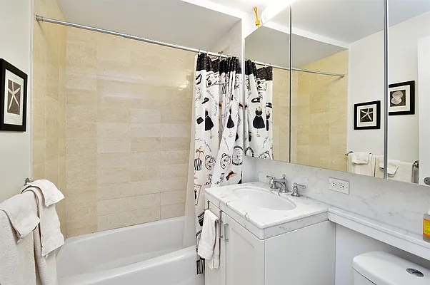 Rented by Corcoran | media 23