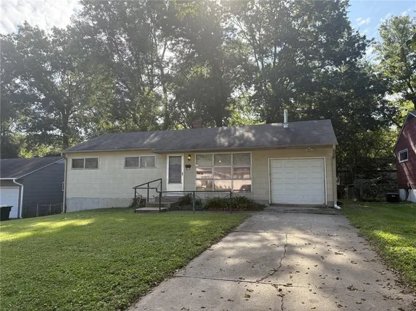 7717 E 112th Ter, Kansas City, MO 64134