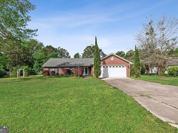 3rd image of 81 Retreat Pl