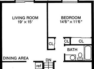 12 Redwood Ct, Selden, NY 11784