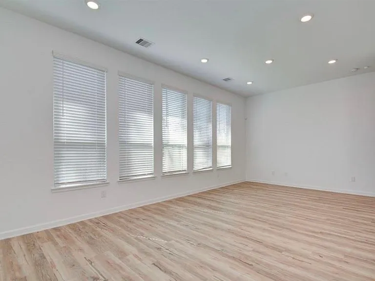 630 Aspen Falls Ct — Photo 10