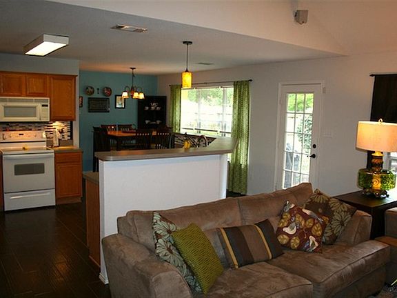 2nd image of 15143 Country Acres Dr