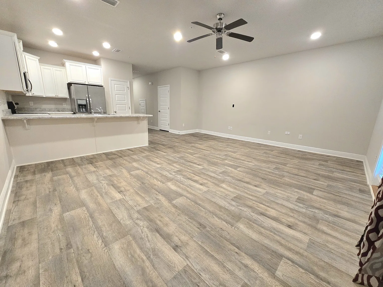 3 bed, 1428 sqft, $1,750 — Photo 1
