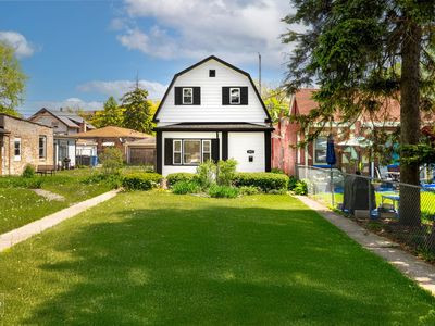 9607 S Bishop St, Chicago, IL, 60643