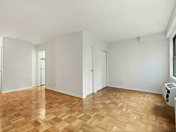 5th image of 200 E 15th St APT 6O