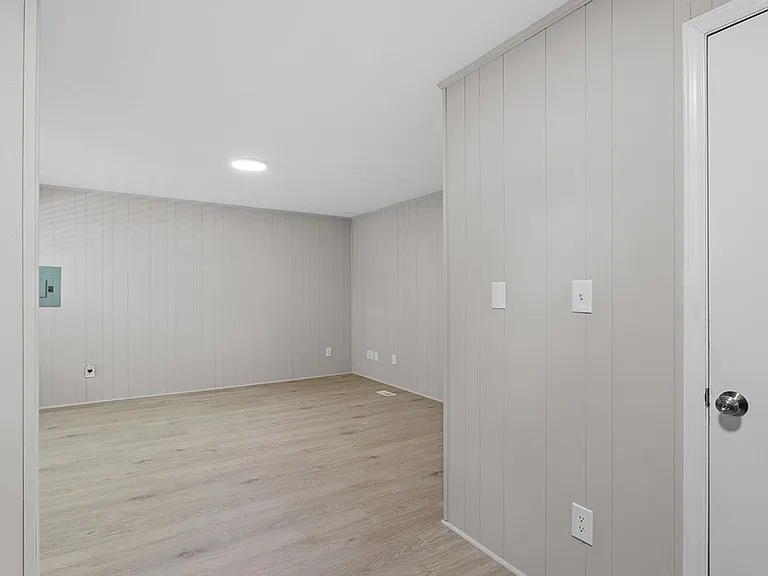 936 Morreene Rd — Photo 31