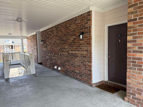 5th image of 2053 Silvercrest Dr. #13G
