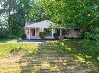 106 Marshall Dr, Coraopolis, PA 15108