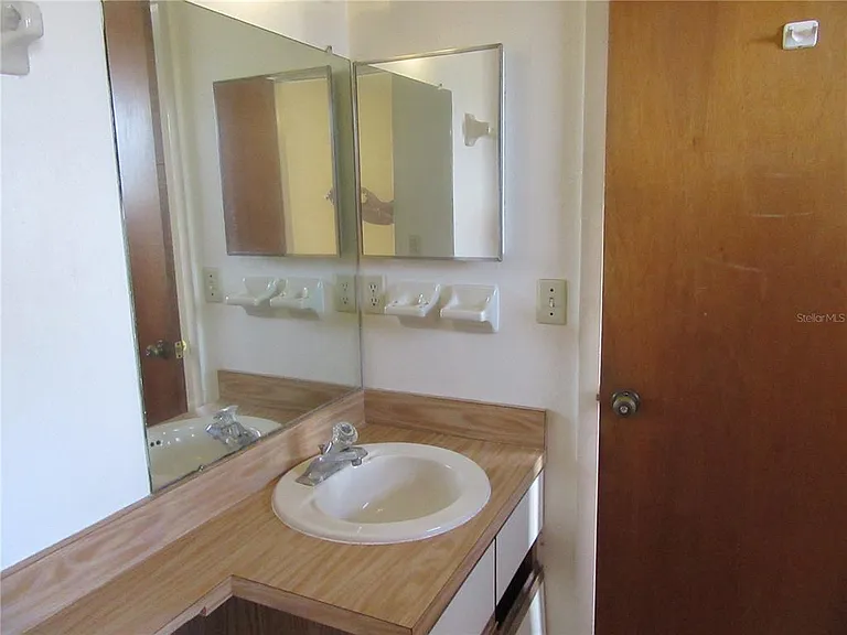 8423 Seminole Blvd #203 — Photo 37