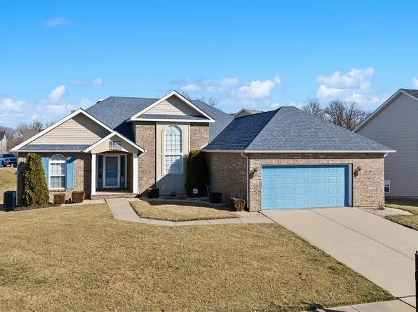 2735 Cascade Lake Dr, Shiloh, IL 62221