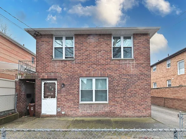 158-28 78th Rd, Fresh Meadows, NY 11366