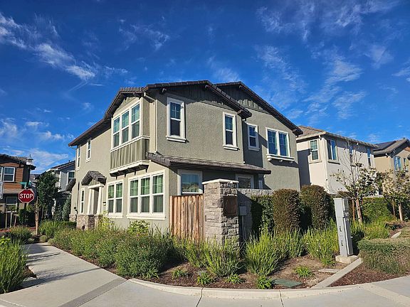 2nd image of 124 Alba Way