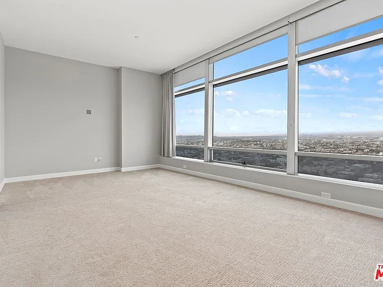 900 W Olympic Blvd #28B — Photo 13