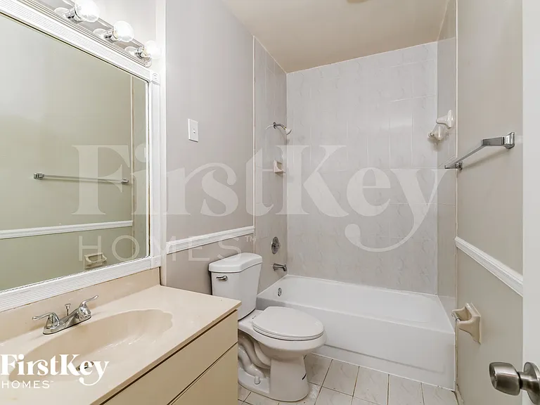 10901 SW 161st Pl — Photo 13