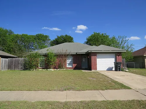 2606 Cross Timber Dr Photo 1