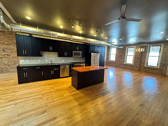 4th image of 2350 N Clybourn Ave #3