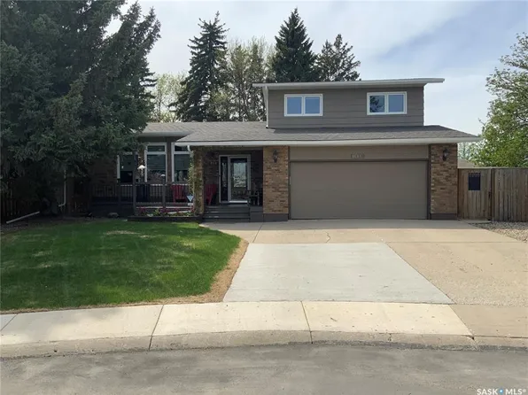 115 La Loche COURT, Saskatoon, SK S7K 4R8